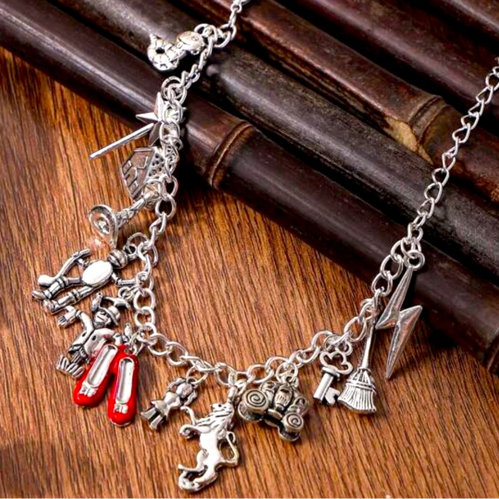 🌈🌪️🌈 WIZARD OF OZ INSPIRED MULTI-CHARM DOROTHY DESIGN BRACELET❗️🌈🌪️🌈